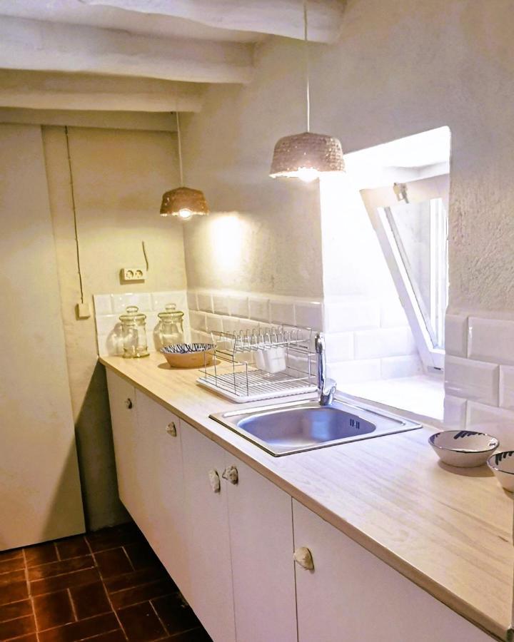 El Castell De Seguero Appartement Beuda Buitenkant foto
