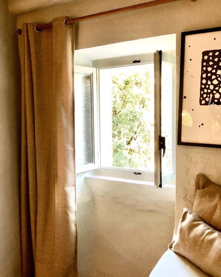 El Castell De Seguero Appartement Beuda Buitenkant foto