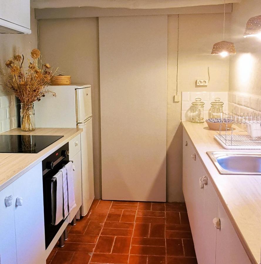 El Castell De Seguero Appartement Beuda Buitenkant foto
